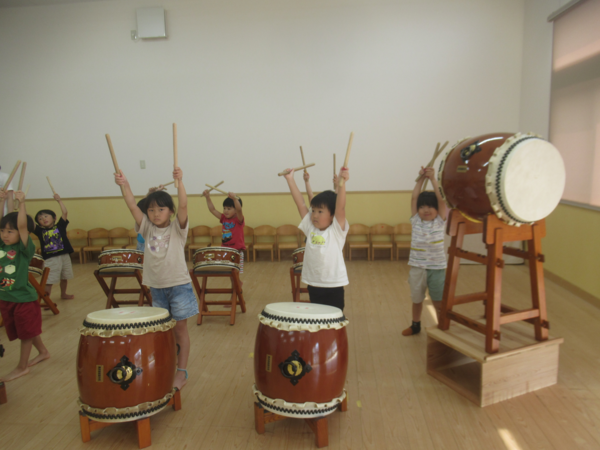 ４・５歳児：太鼓あそび