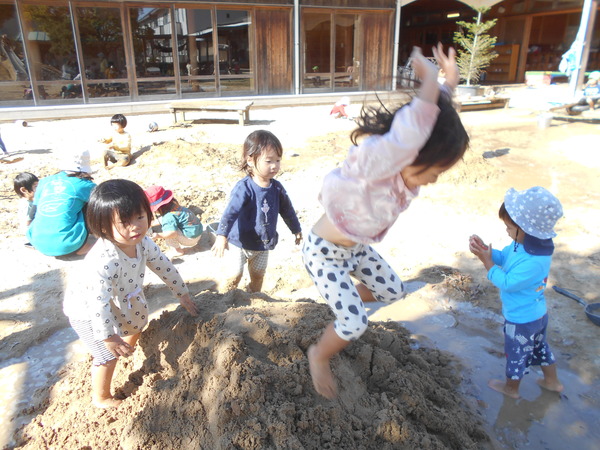 どろんこんだぁ