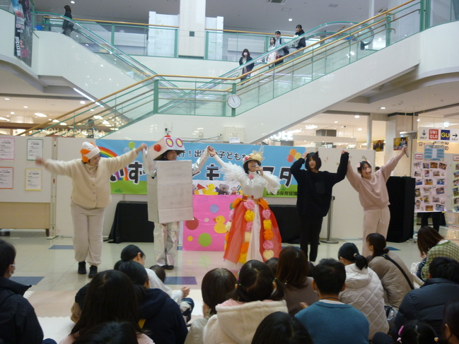 保育士部会による劇　「おもちゃのチャチャチャ」