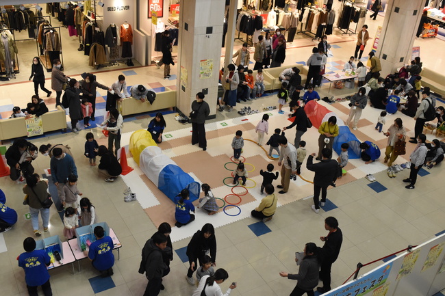 だるまさん・ワニワニパニック・輪投げ・体を使って遊ぼう