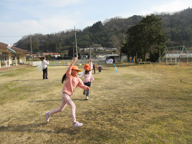 たこたこあがれー