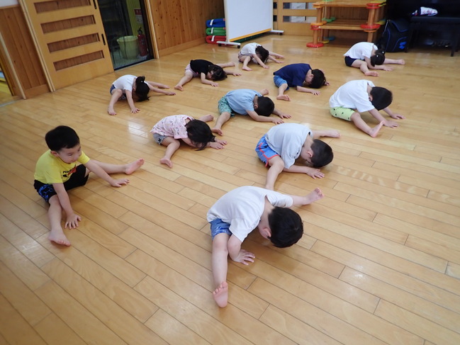 準備体操１・２・３。