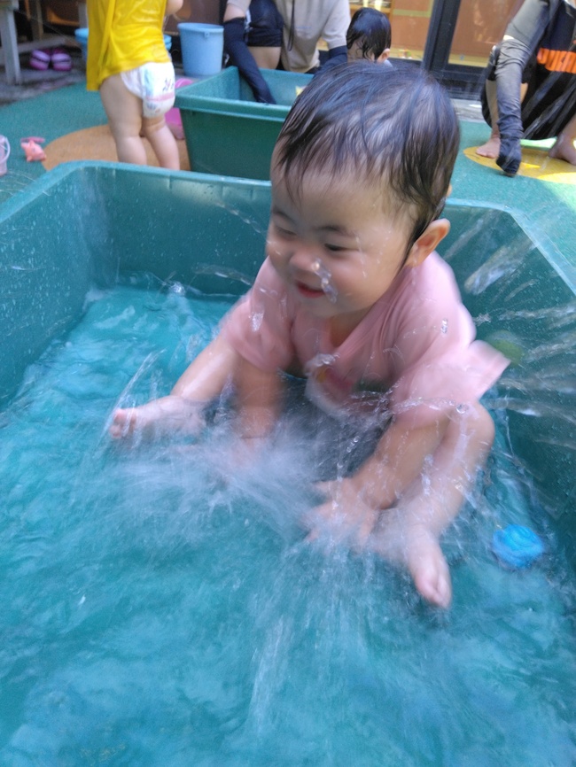 バシャバシャ